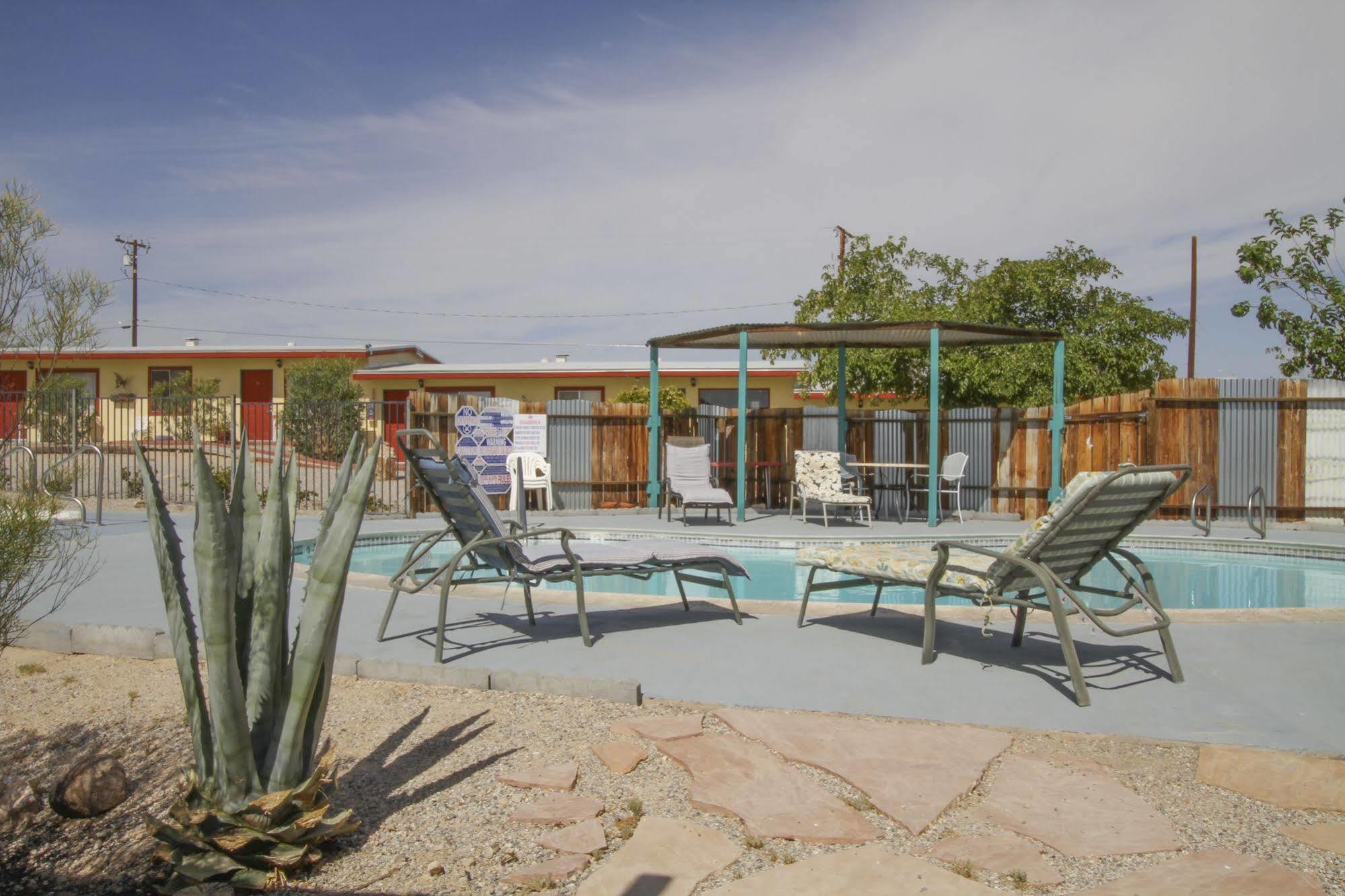Harmony Motel Twentynine Palms Buitenkant foto